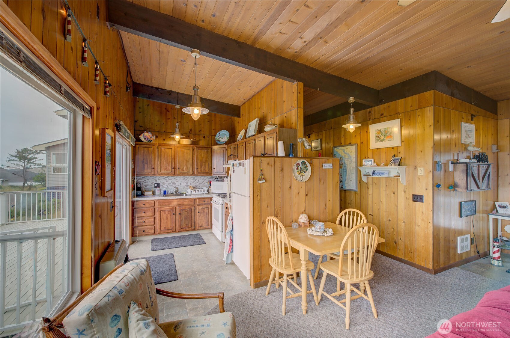 35200 J Place Property Photo 8