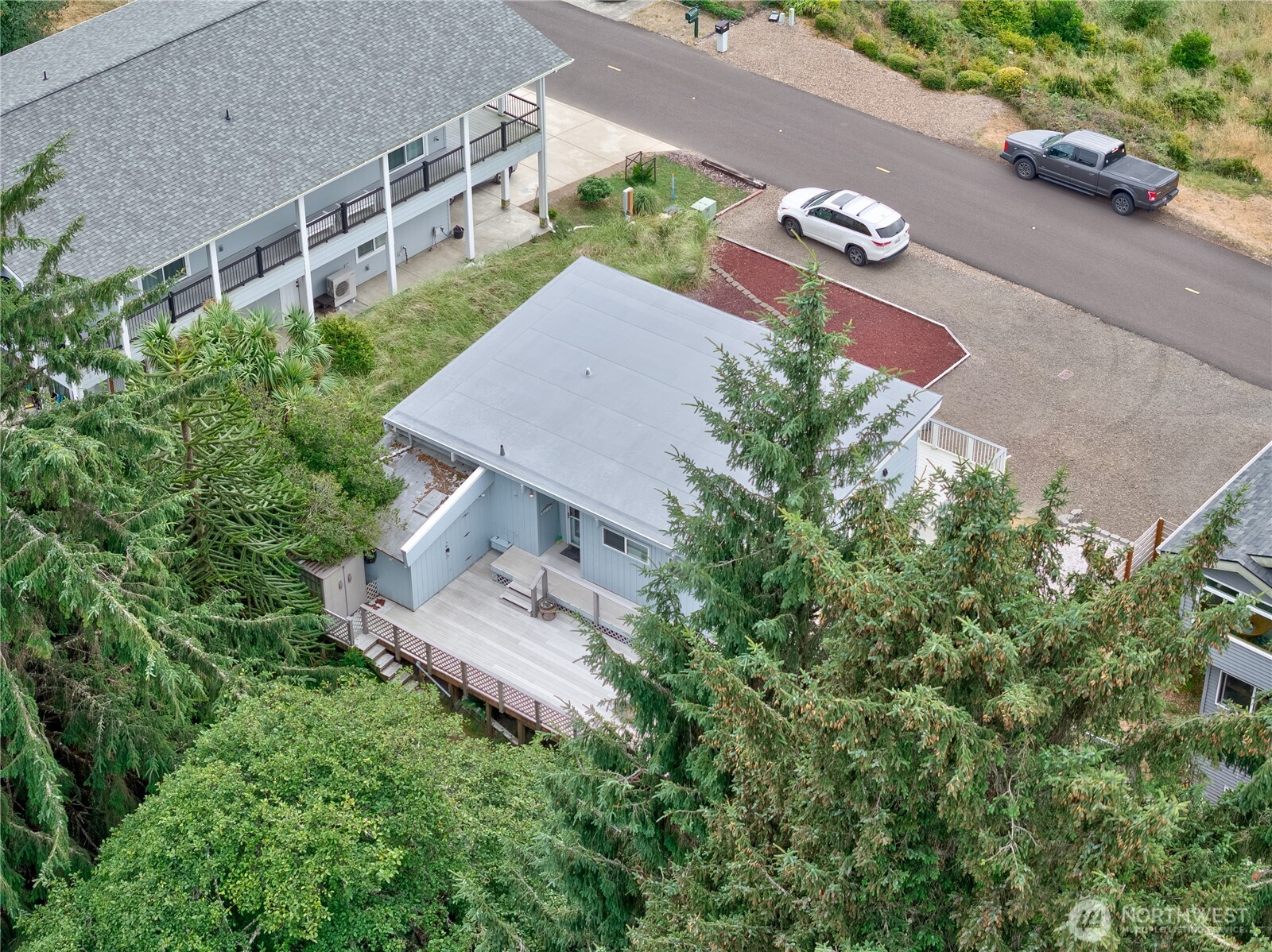35200 J Place Property Photo 23
