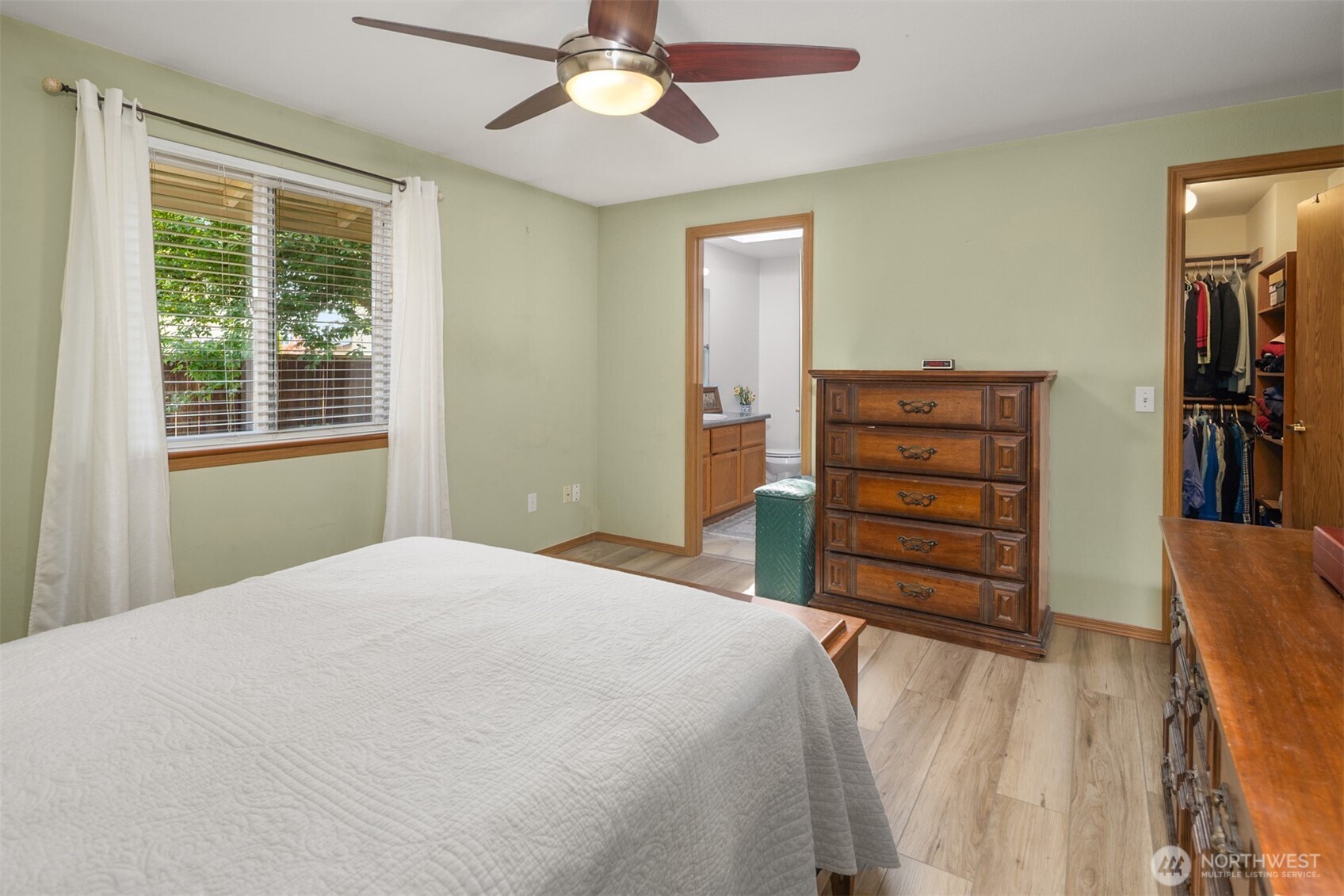 8215 49th Avenue Property Photo 18
