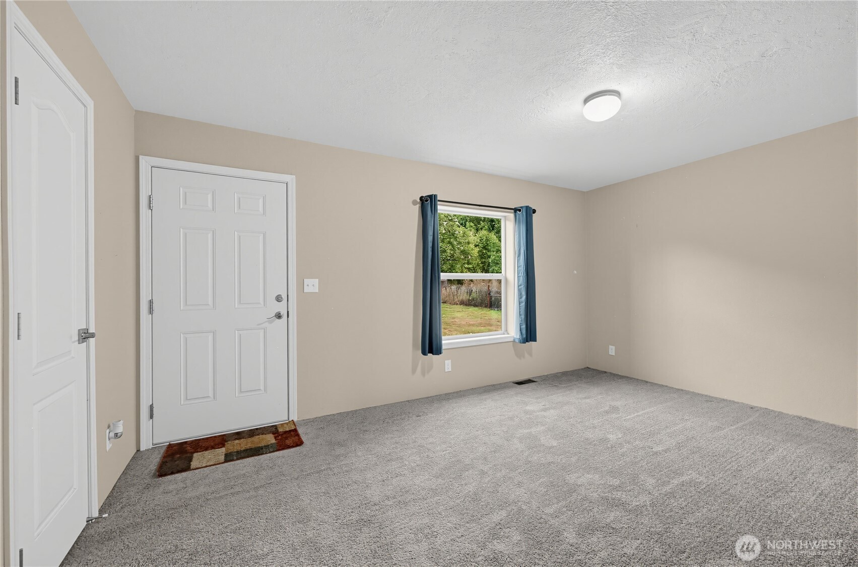 209 Waterloo Road Property Photo 12