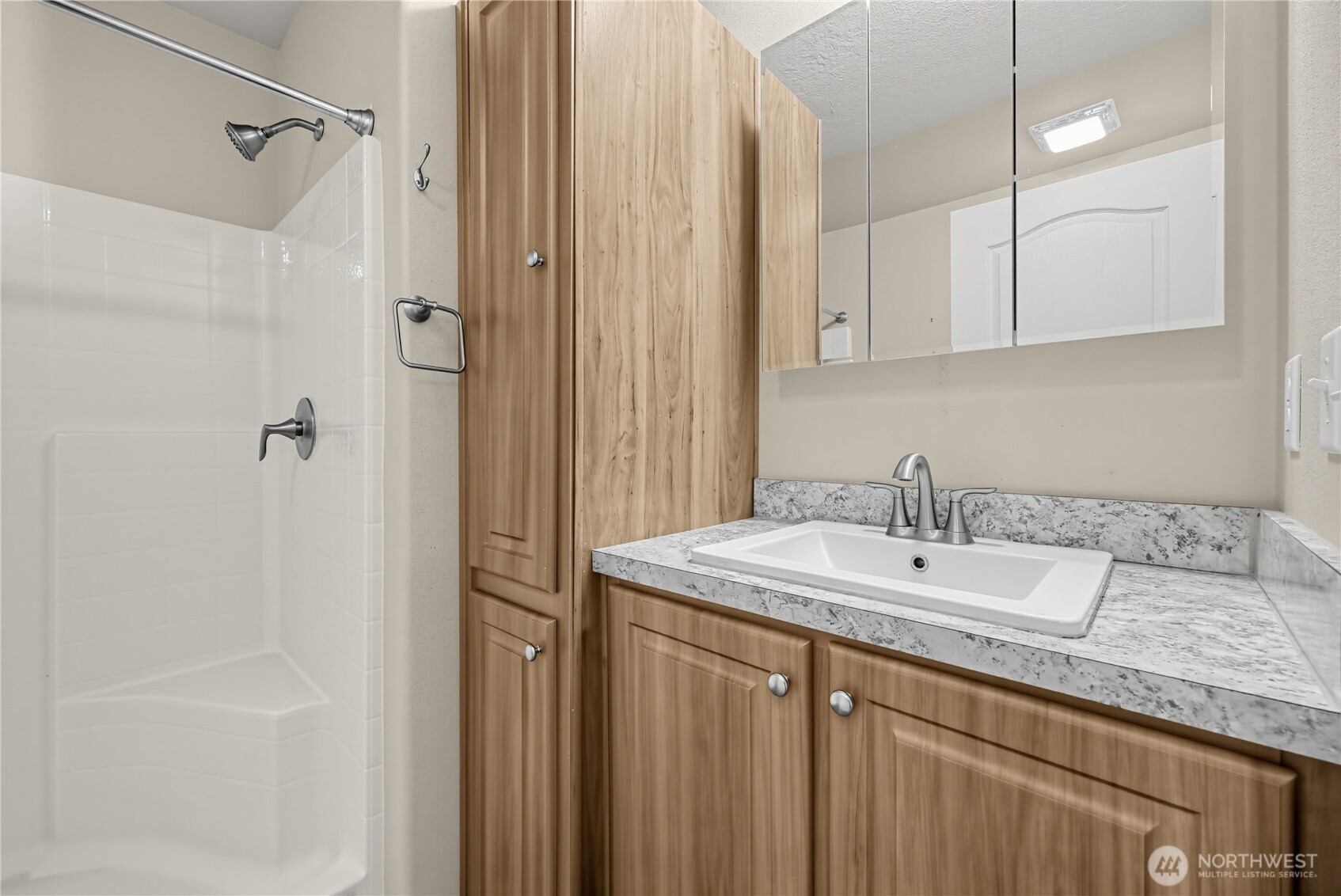 209 Waterloo Road Property Photo 16