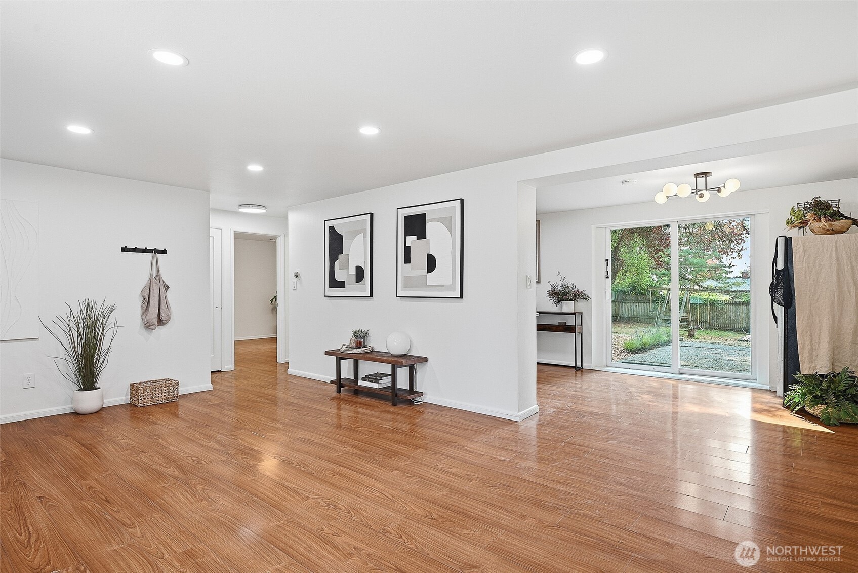 17211 5th Avenue Property Photo 3