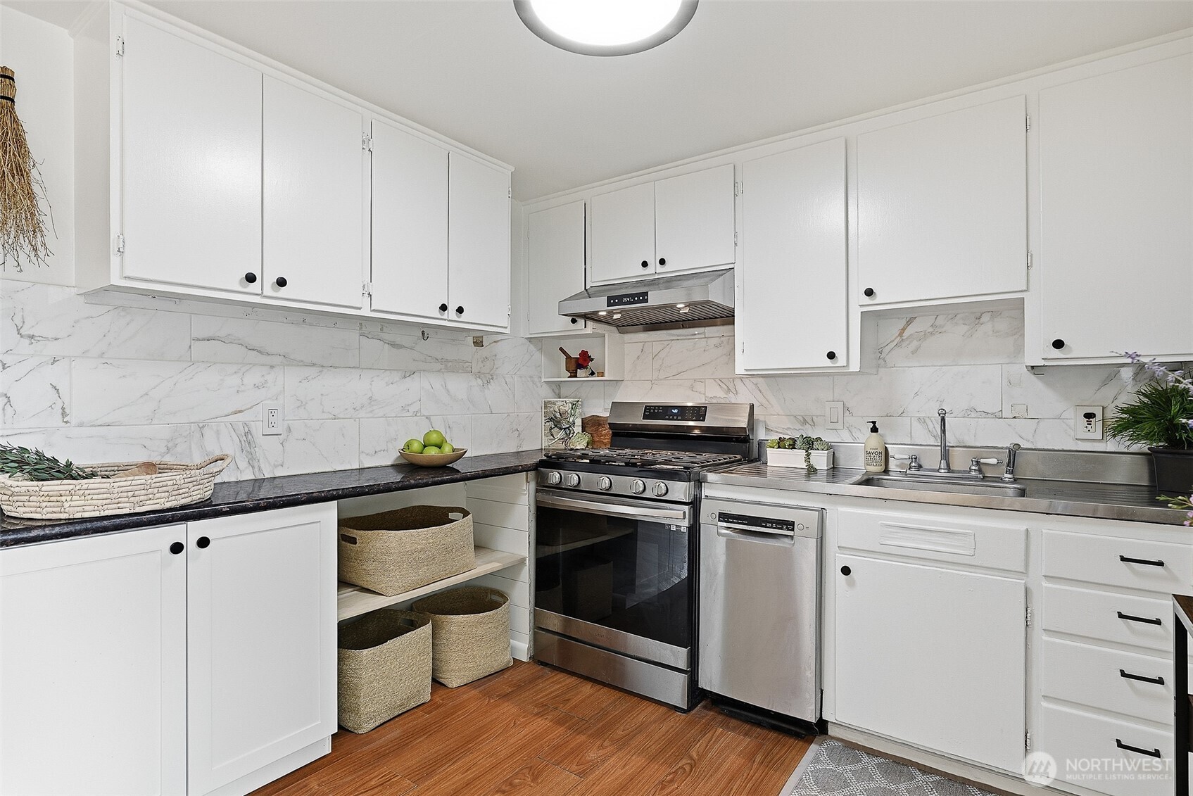 17211 5th Avenue Property Photo 11
