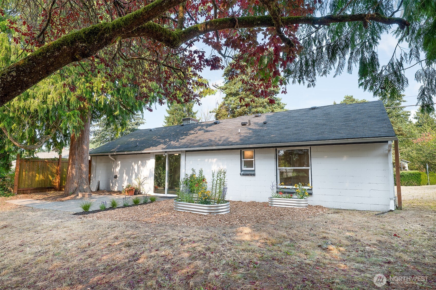 17211 5th Avenue Property Photo 17