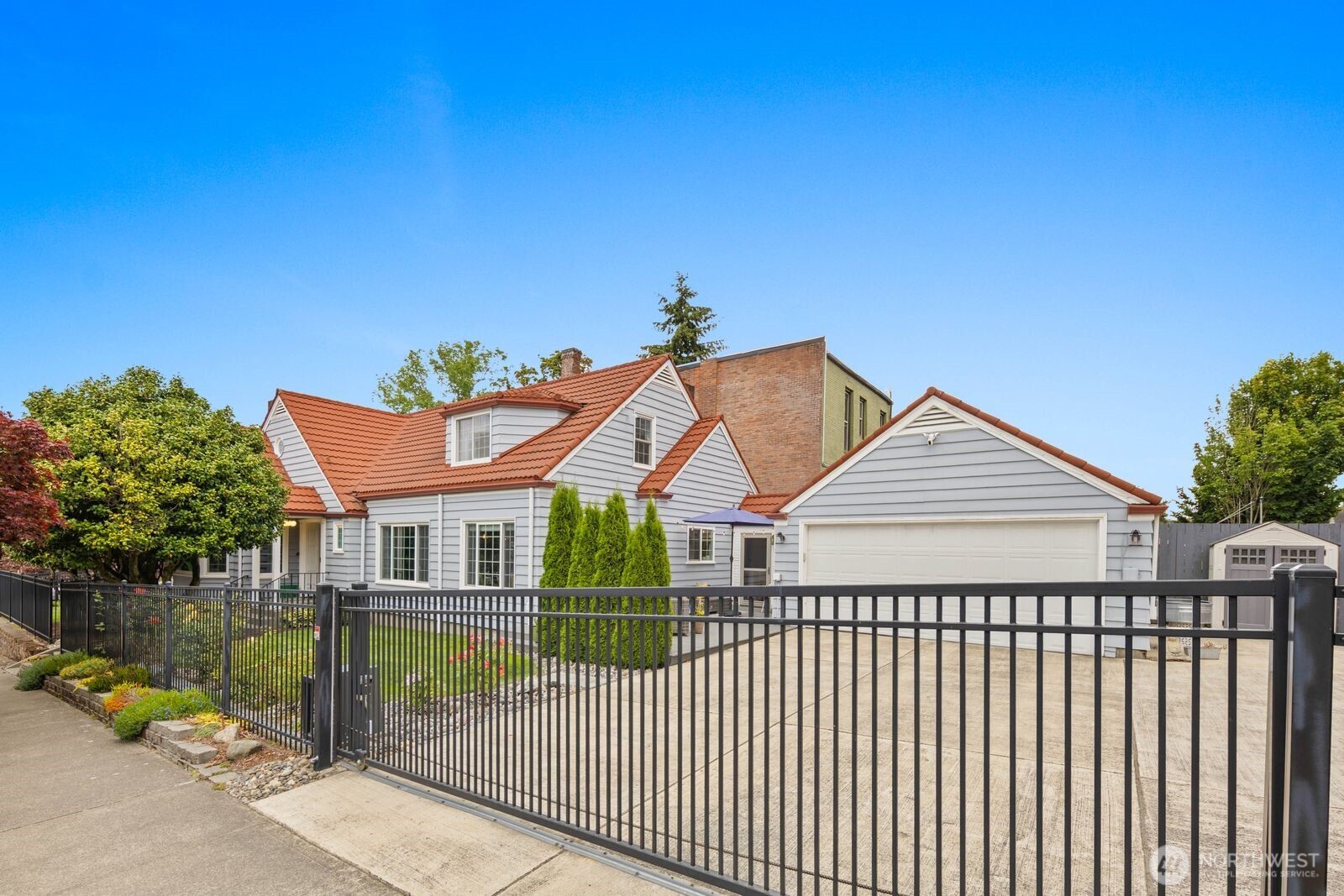 324 N Yakima Avenue Property Photo 32