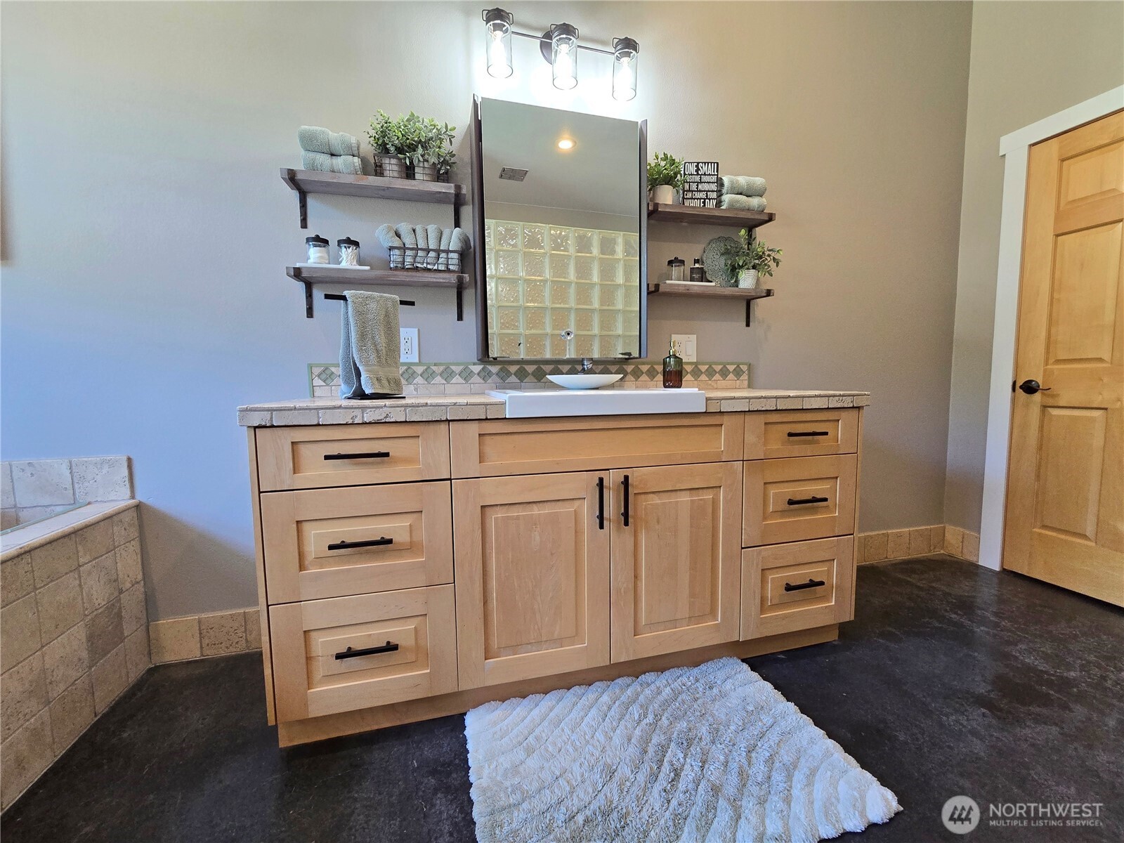 790 Big Pine Way Property Photo 18