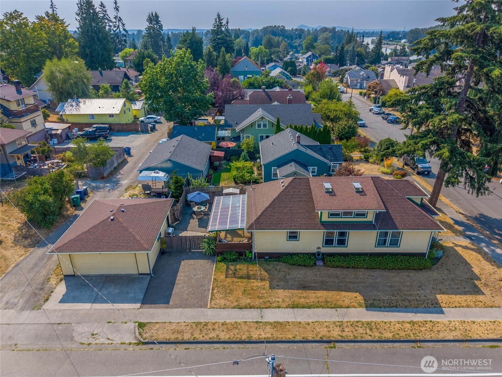 218 Evergreen Street Property Photo 1