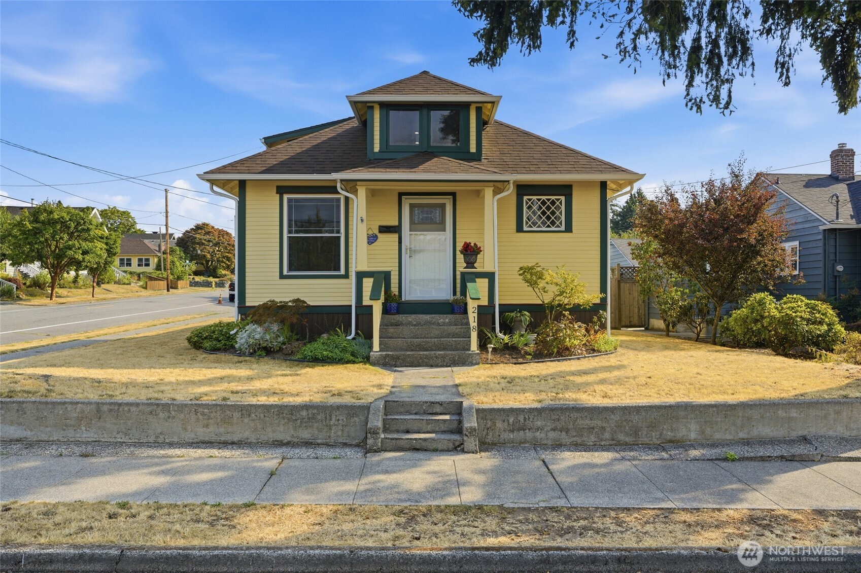 218 Evergreen Street Property Photo 35