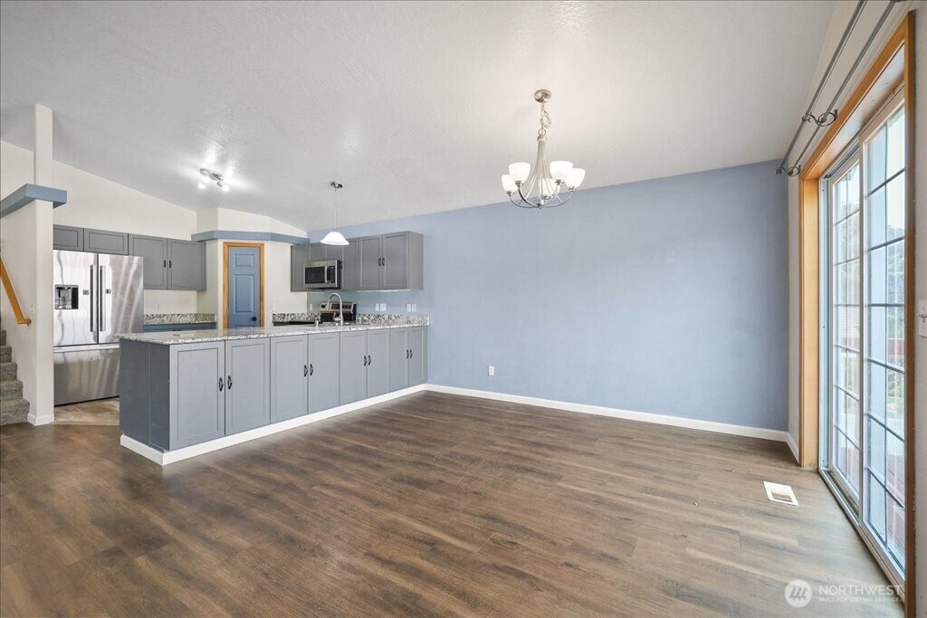 735 E Tara Lee Avenue Property Photo 11