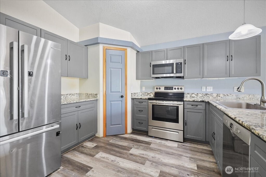 735 E Tara Lee Avenue Property Photo 14