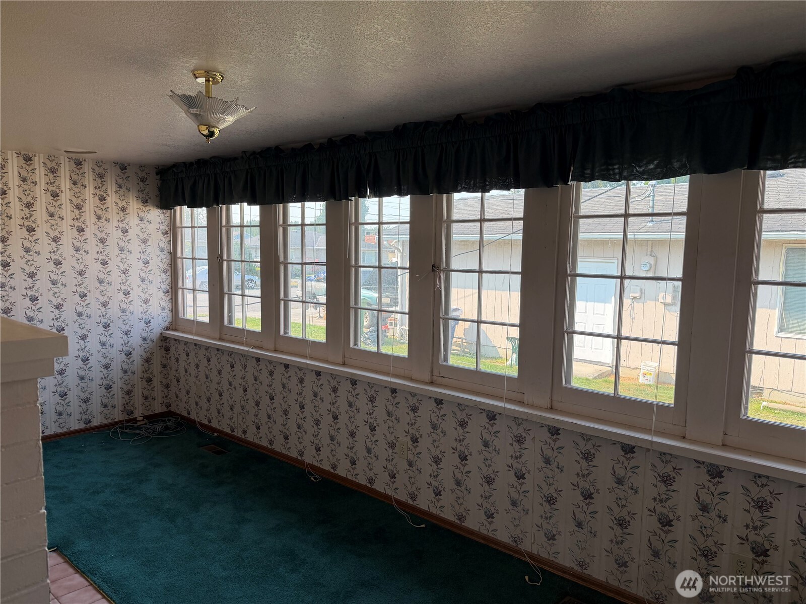 1814 Douglas Street Property Photo 6