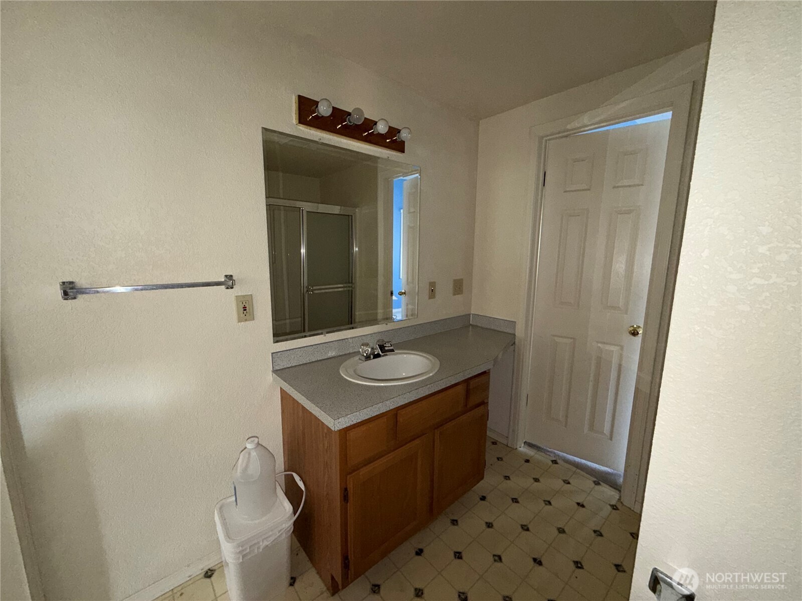 1814 Douglas Street Property Photo 16