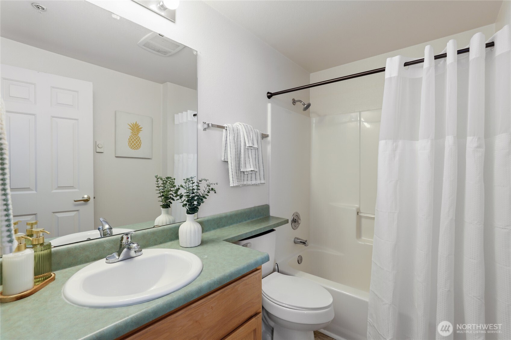 4719 Nw Walgren Drive D-103 Property Photo 11