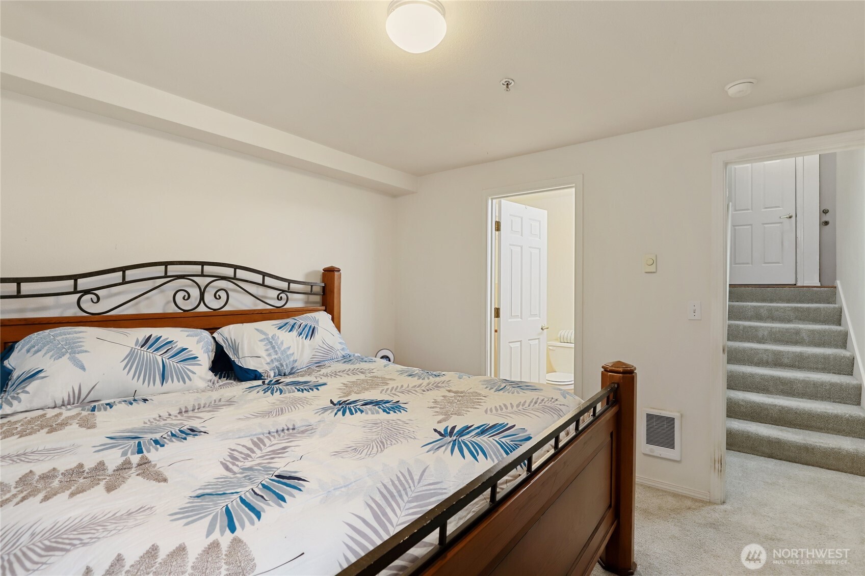 4719 Nw Walgren Drive D-103 Property Photo 12