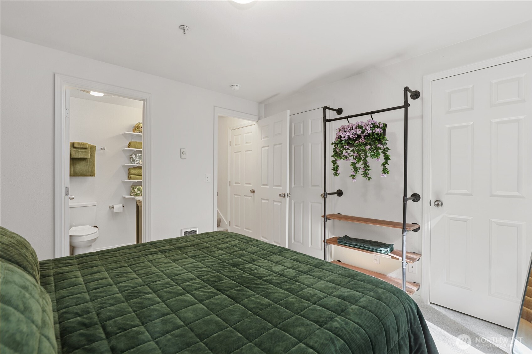 4719 Nw Walgren Drive D-103 Property Photo 16