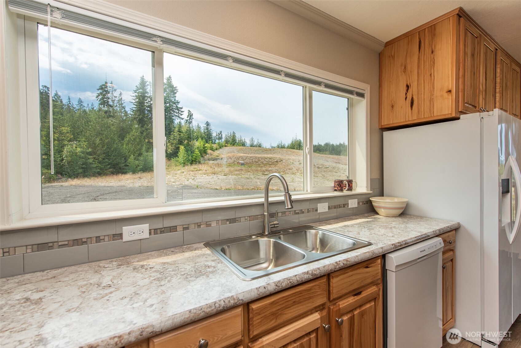 268646 Hwy 101 Property Photo 8