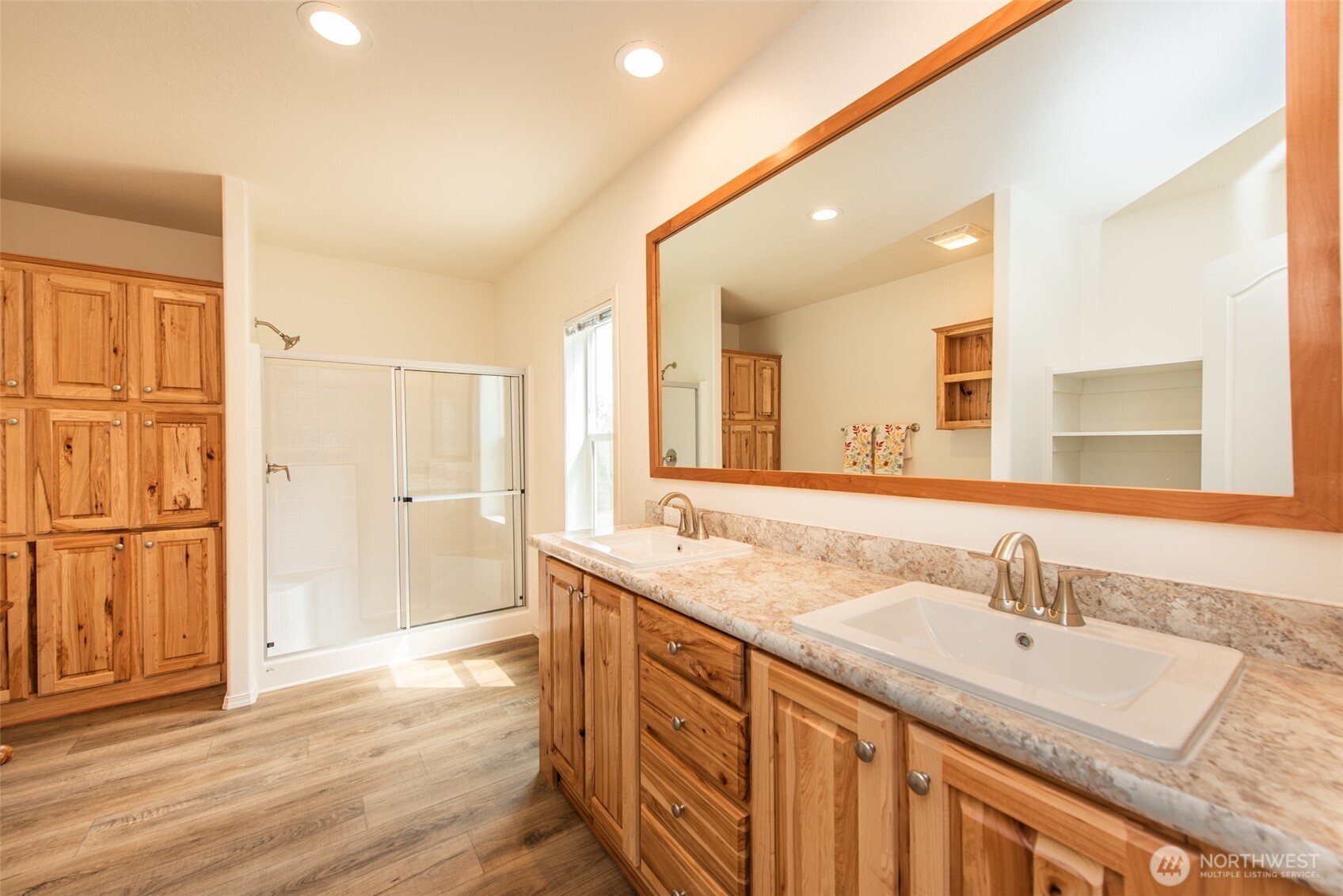 268646 Hwy 101 Property Photo 19