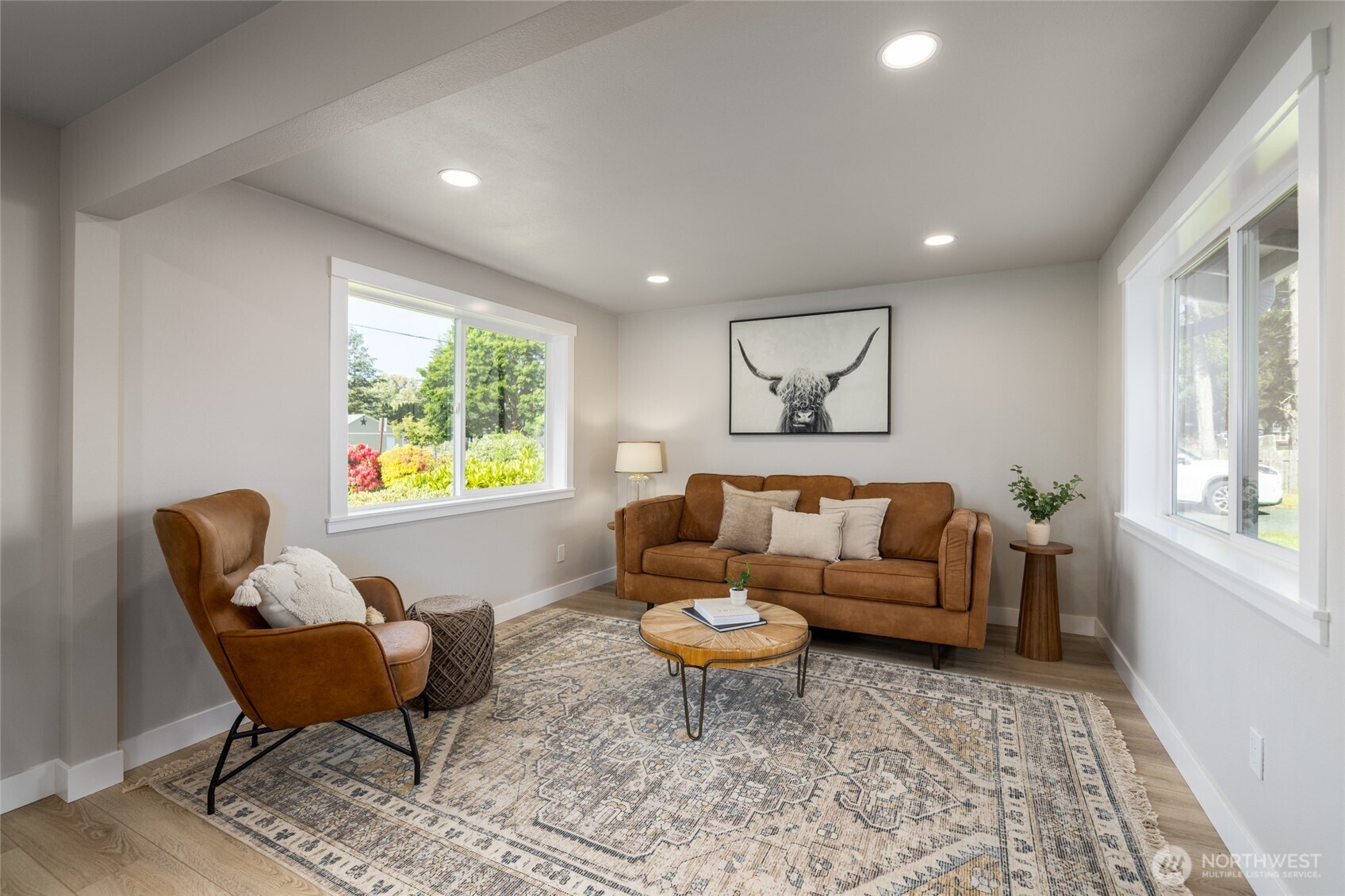 323 W King Tut Road Property Photo 12
