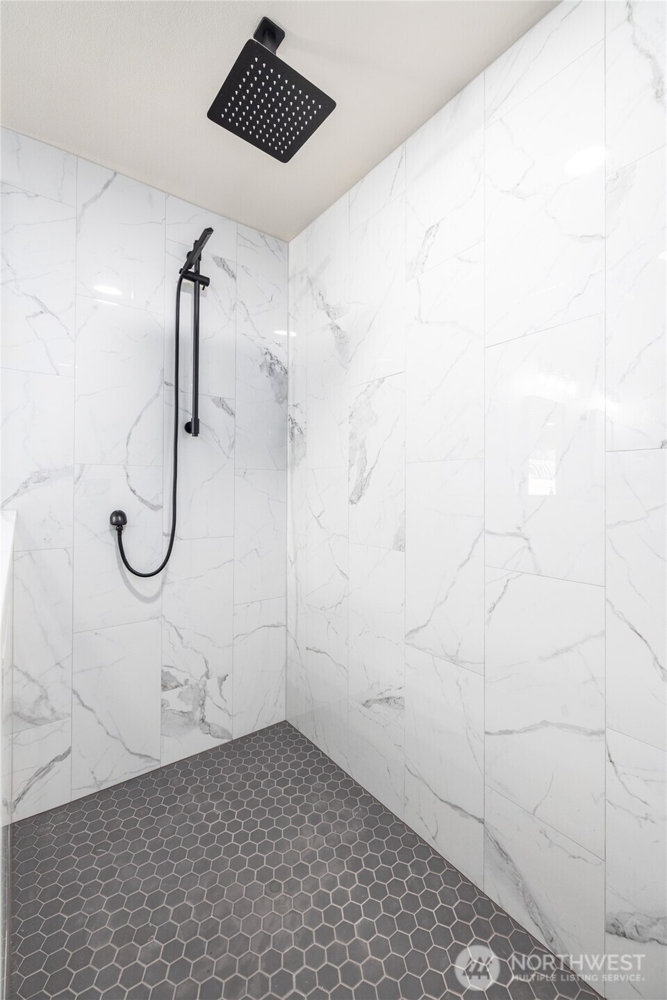 323 W King Tut Road Property Photo 19