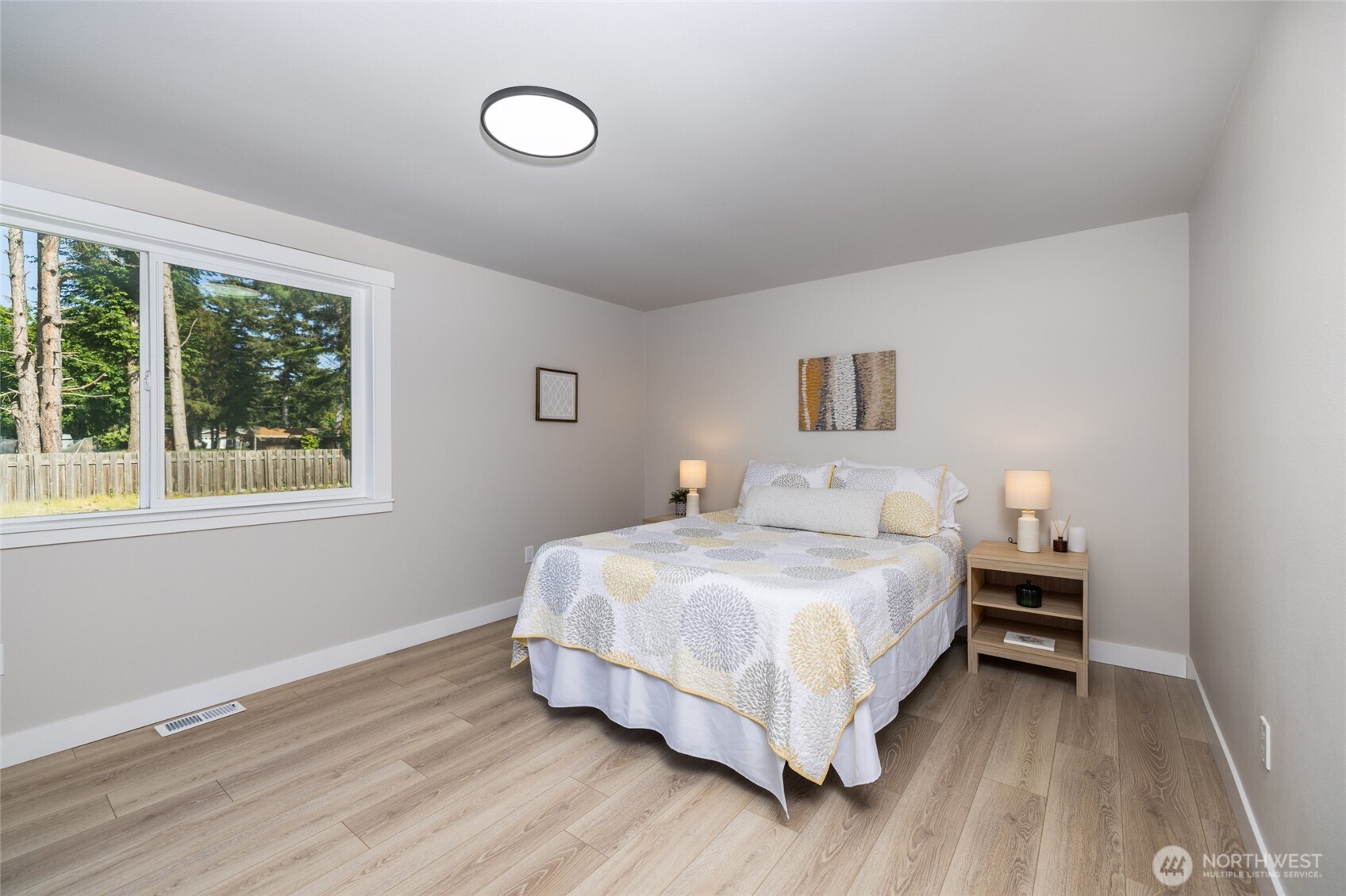 323 W King Tut Road Property Photo 21