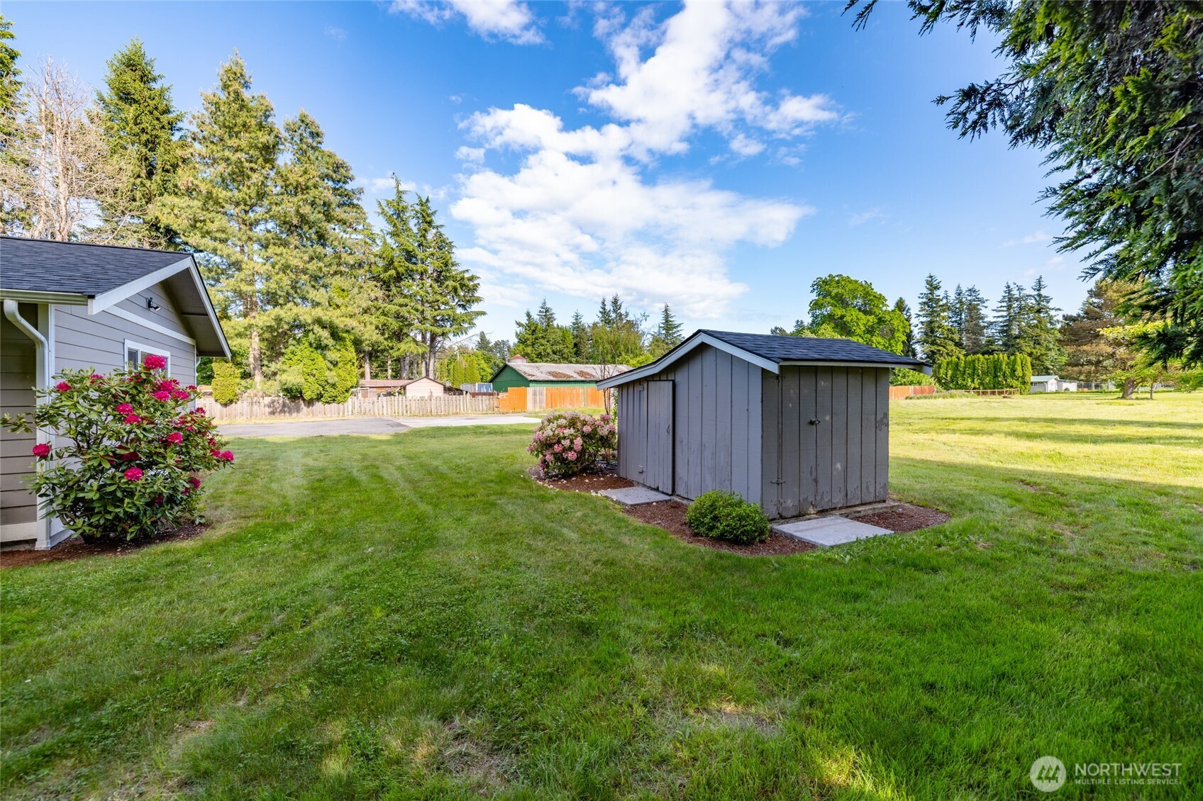 323 W King Tut Road Property Photo 29