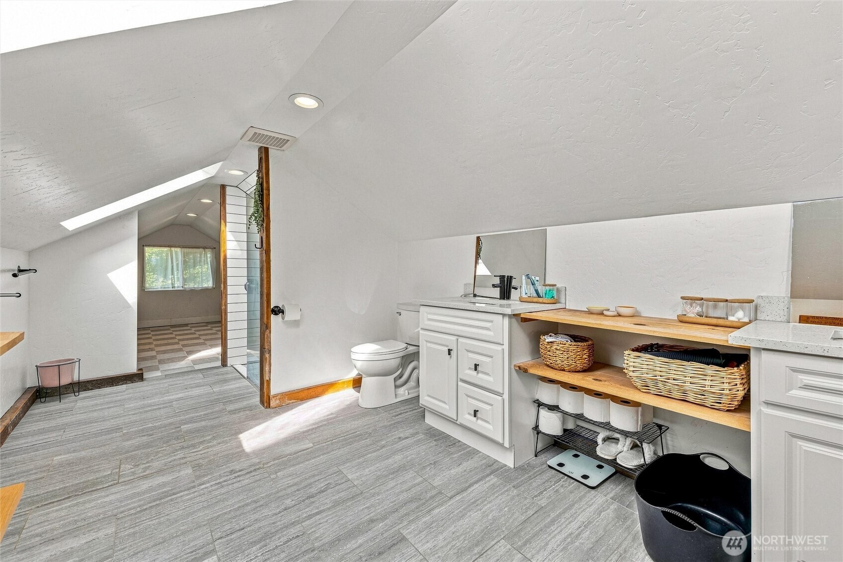 7223 Nims Place Property Photo 21
