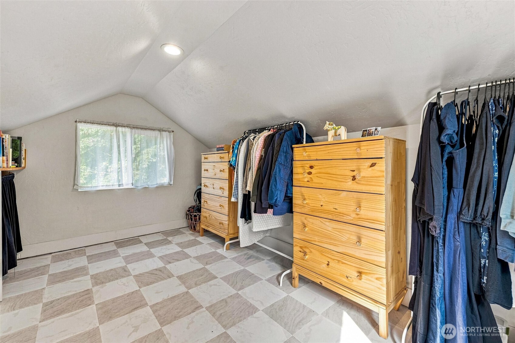 7223 Nims Place Property Photo 24