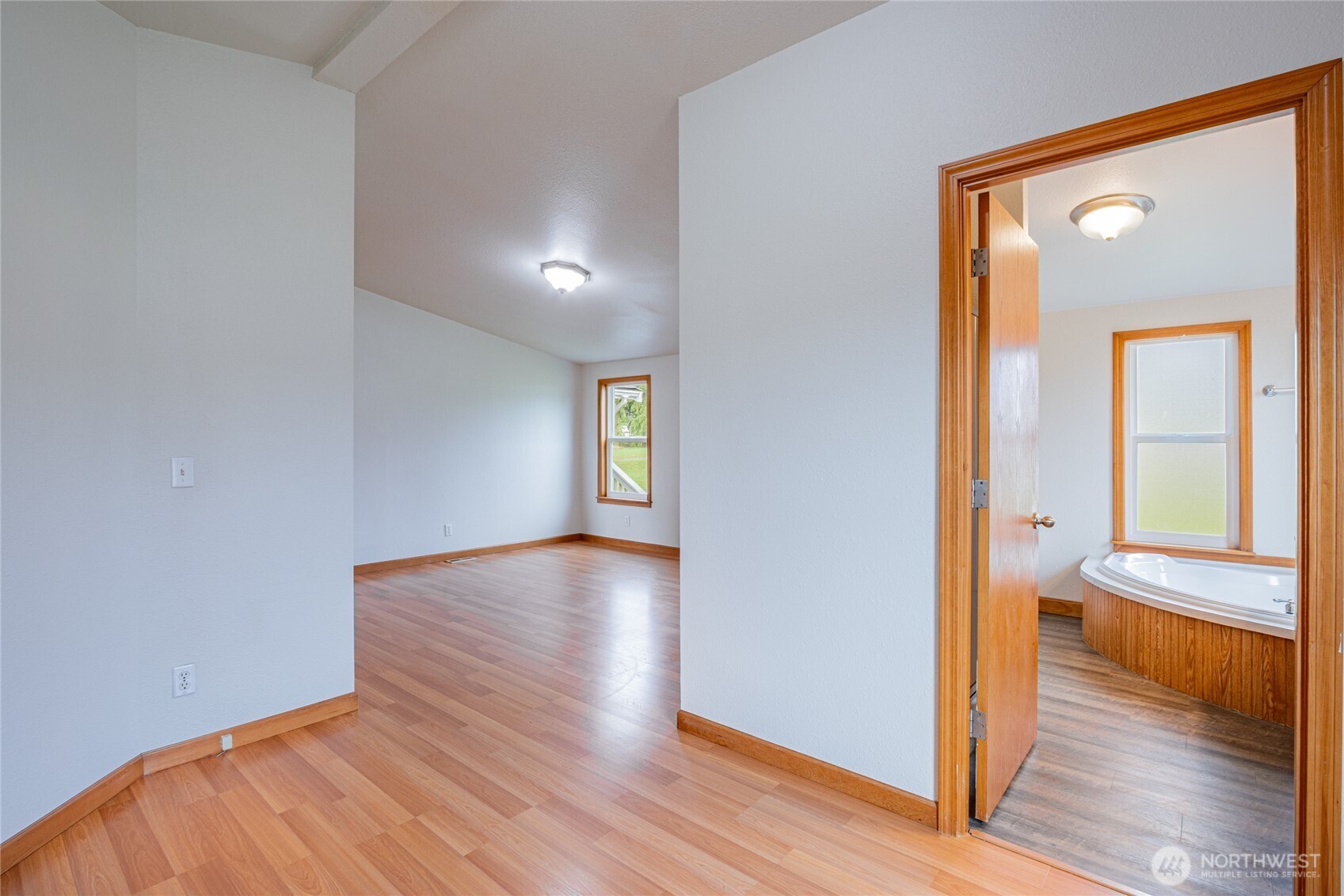 18231 Doris Lane Property Photo 10