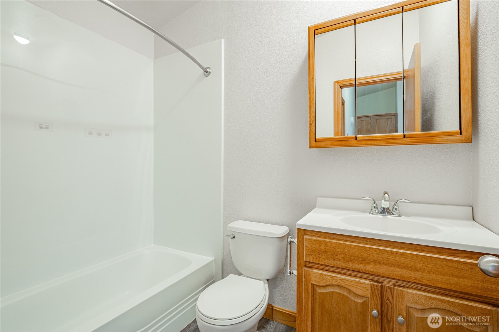 18231 Doris Lane Property Photo 14