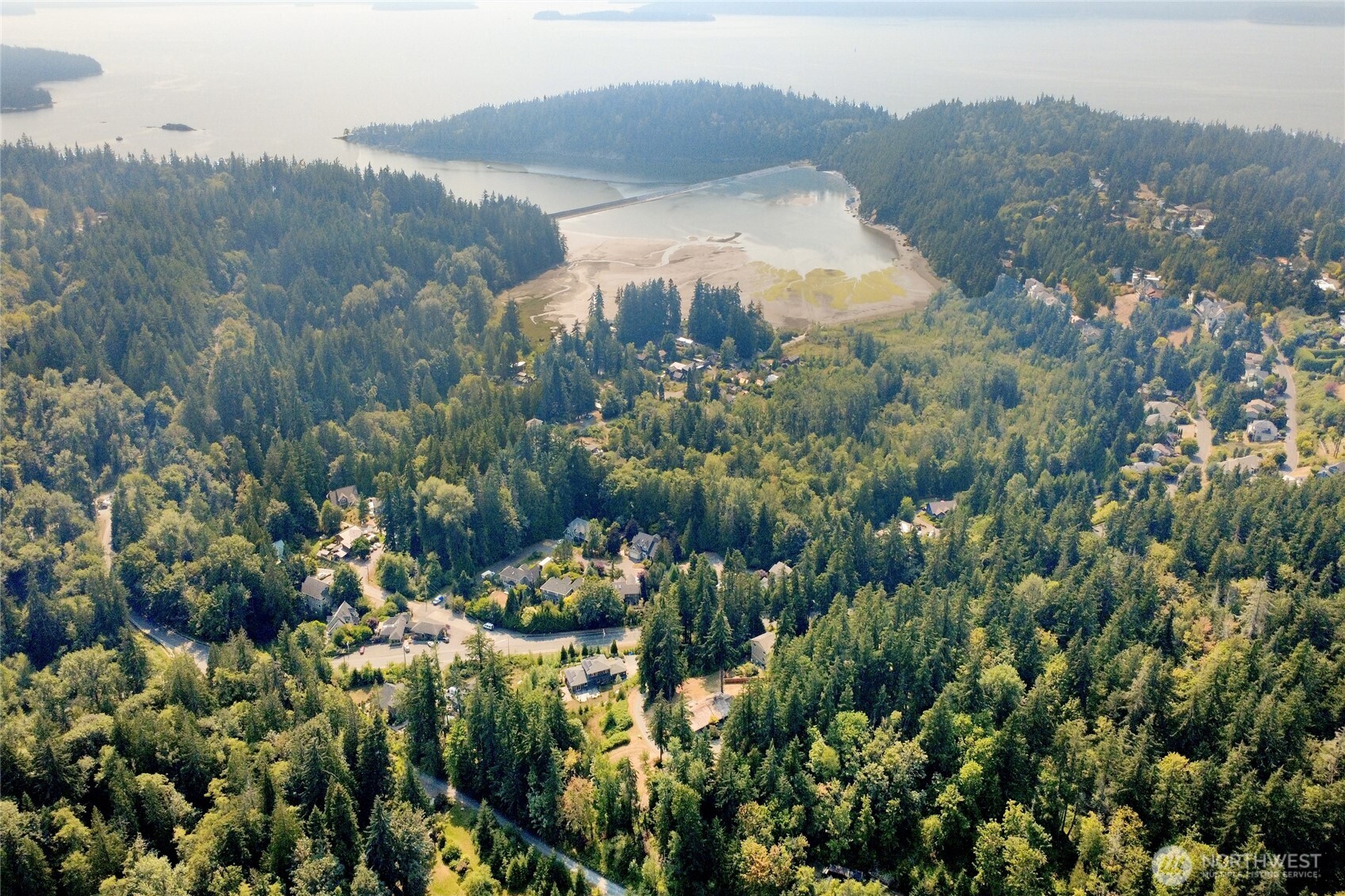 685 N Chuckanut Drive Property Photo 3