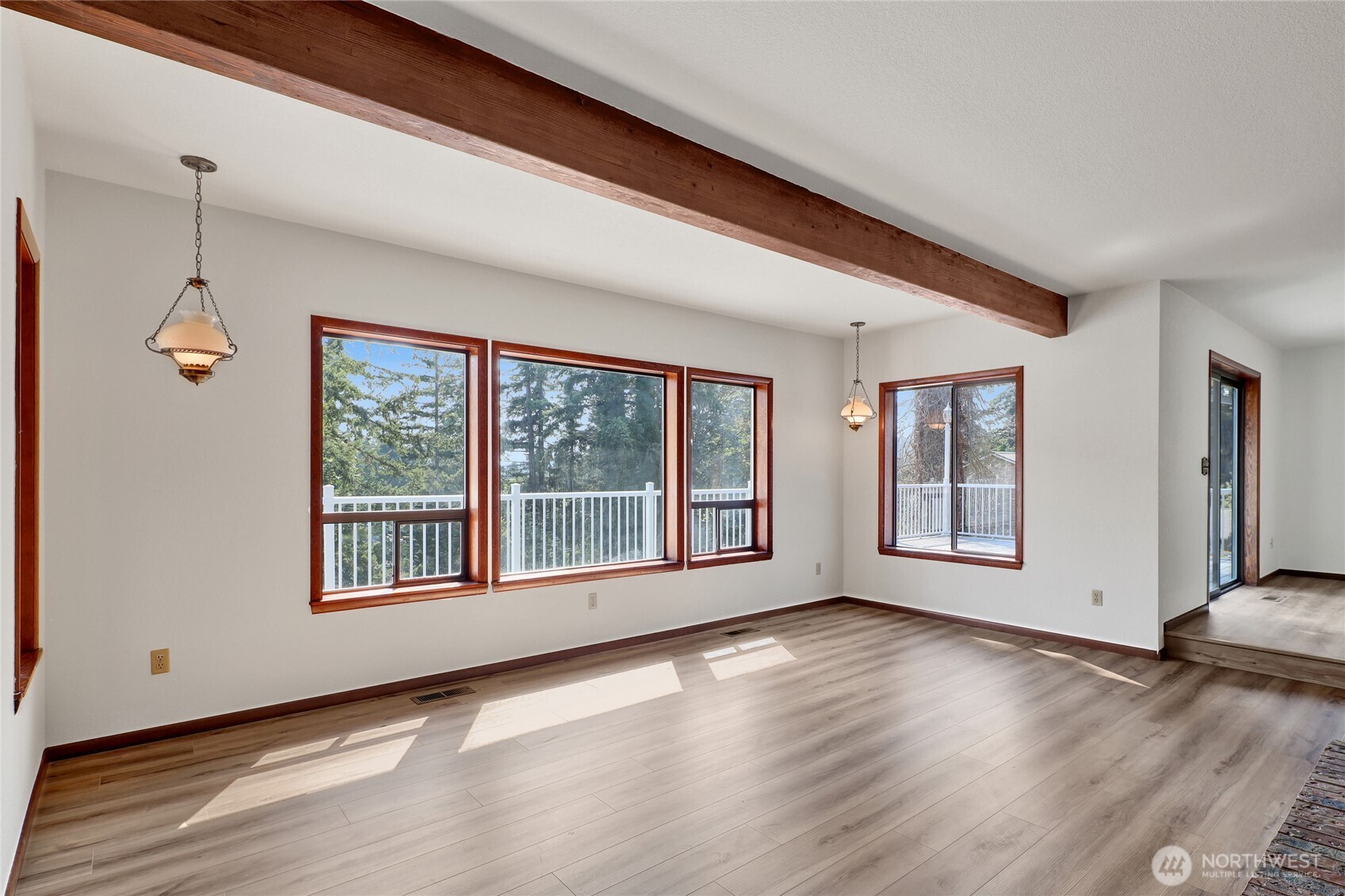 685 N Chuckanut Drive Property Photo 12