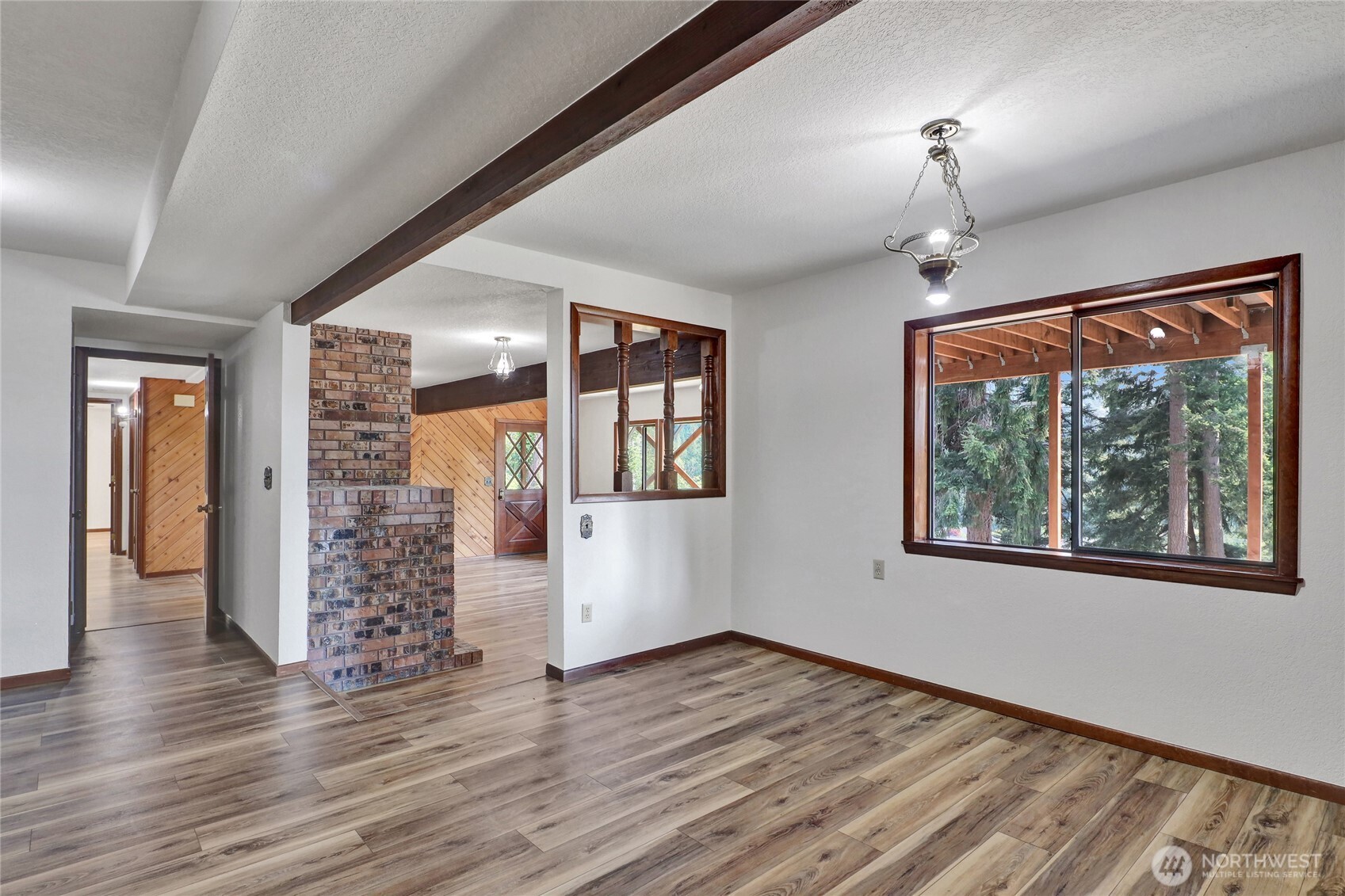 685 N Chuckanut Drive Property Photo 27