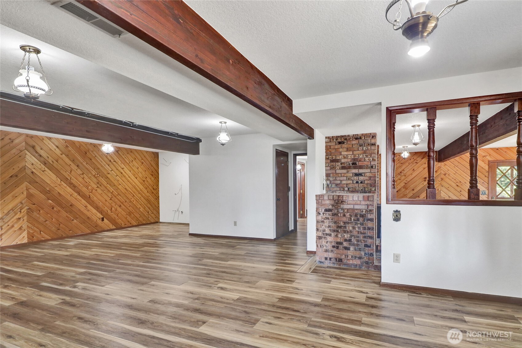 685 N Chuckanut Drive Property Photo 28