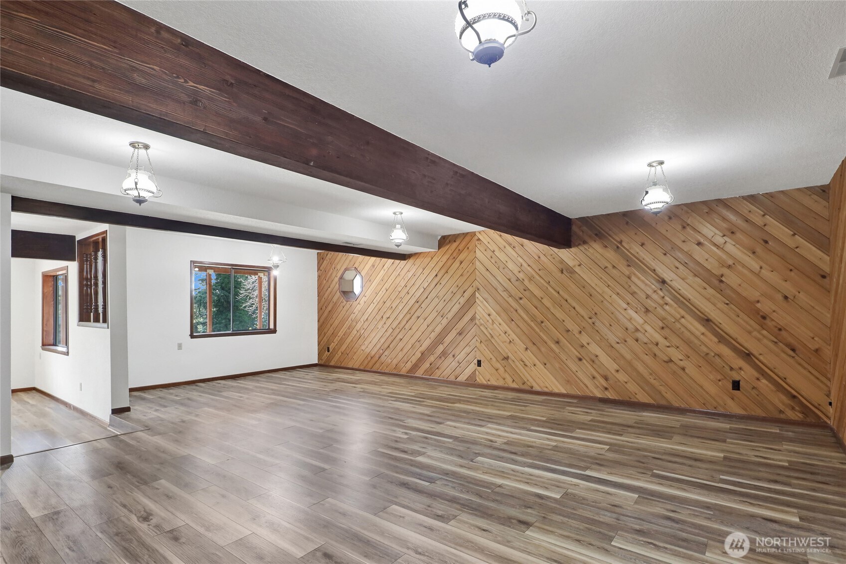 685 N Chuckanut Drive Property Photo 32