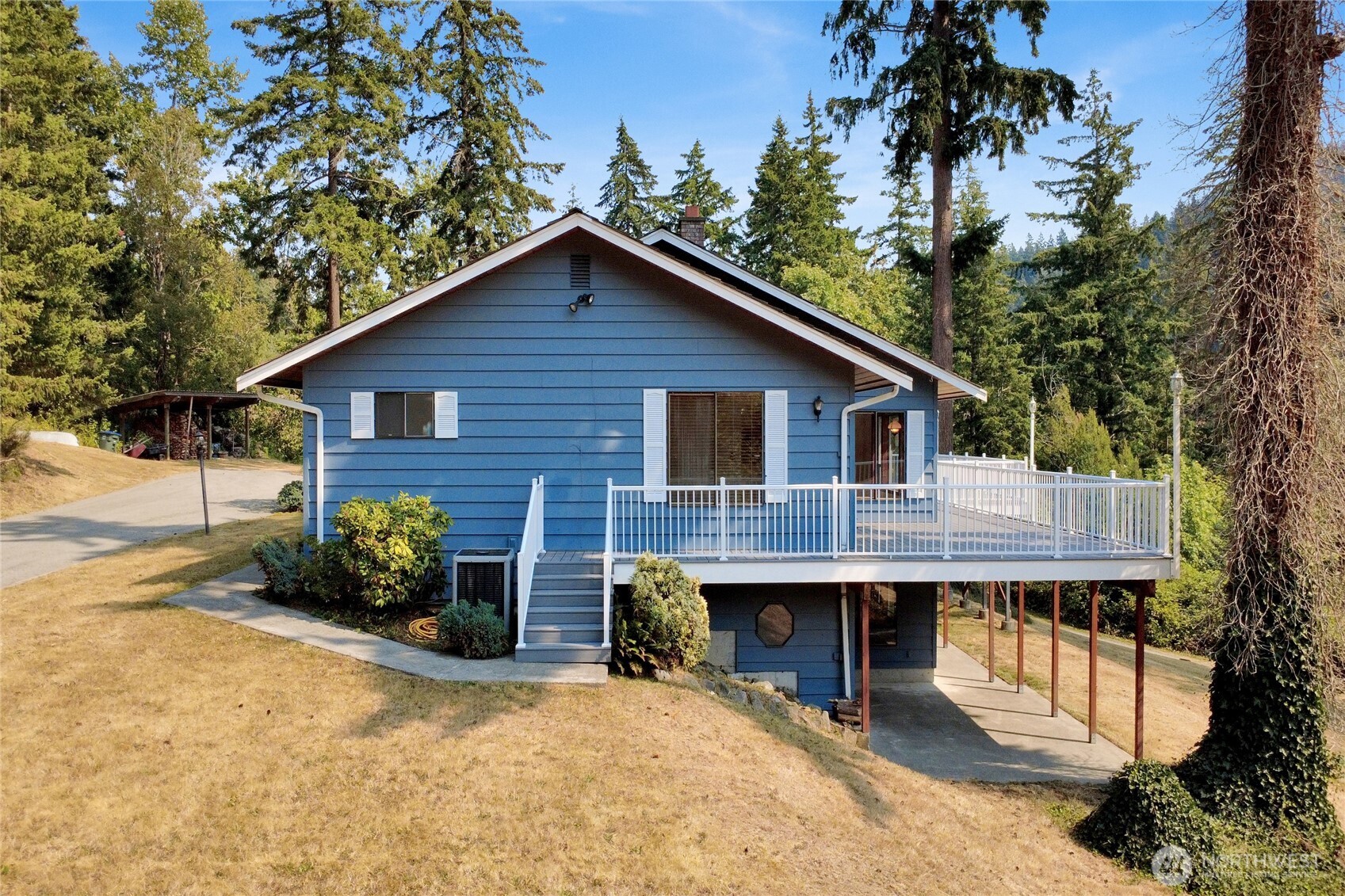 685 N Chuckanut Drive Property Photo 34