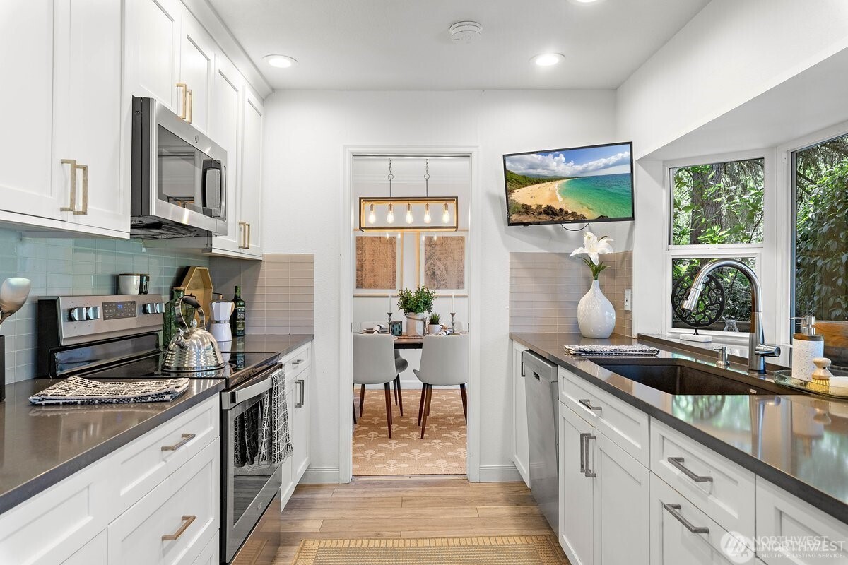 4605 170th Place Property Photo 10