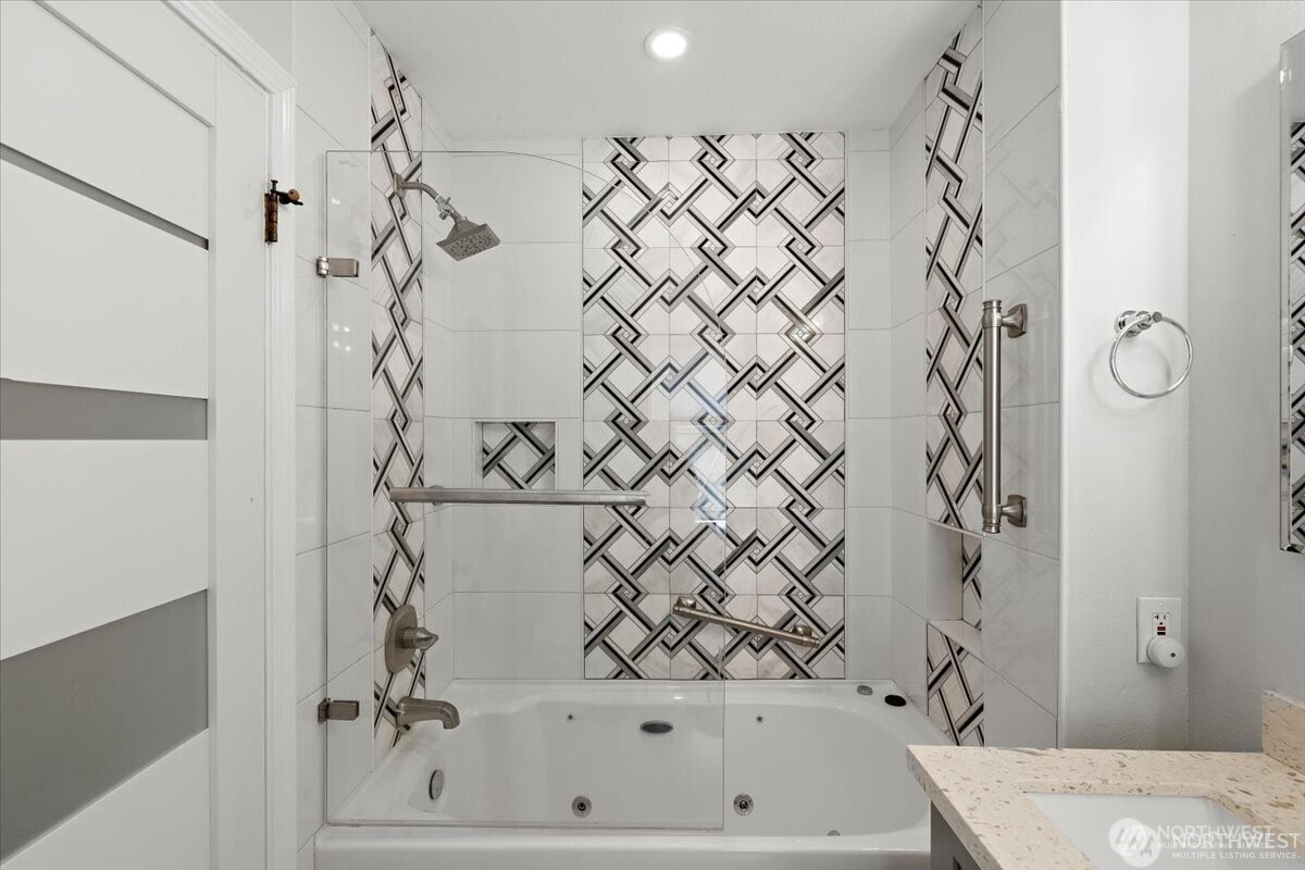 4605 170th Place Property Photo 22
