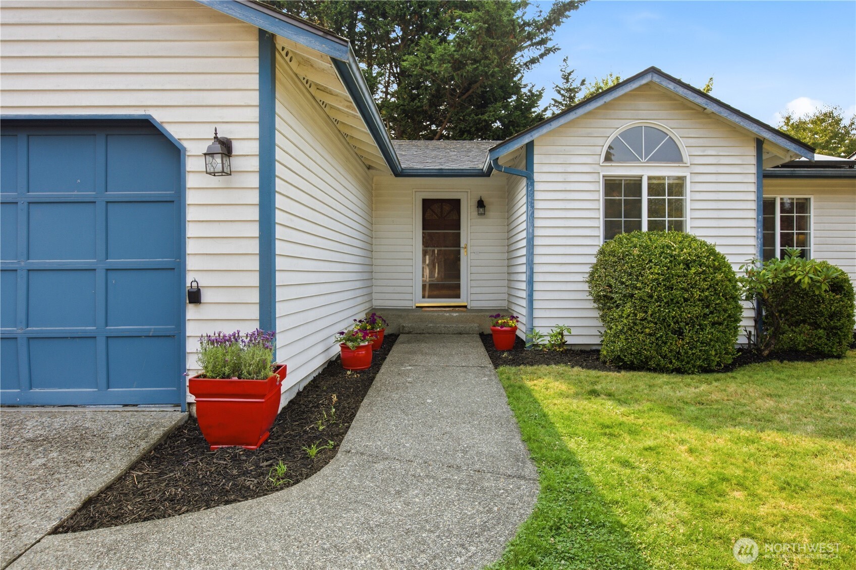 1217 E Street Property Photo 2