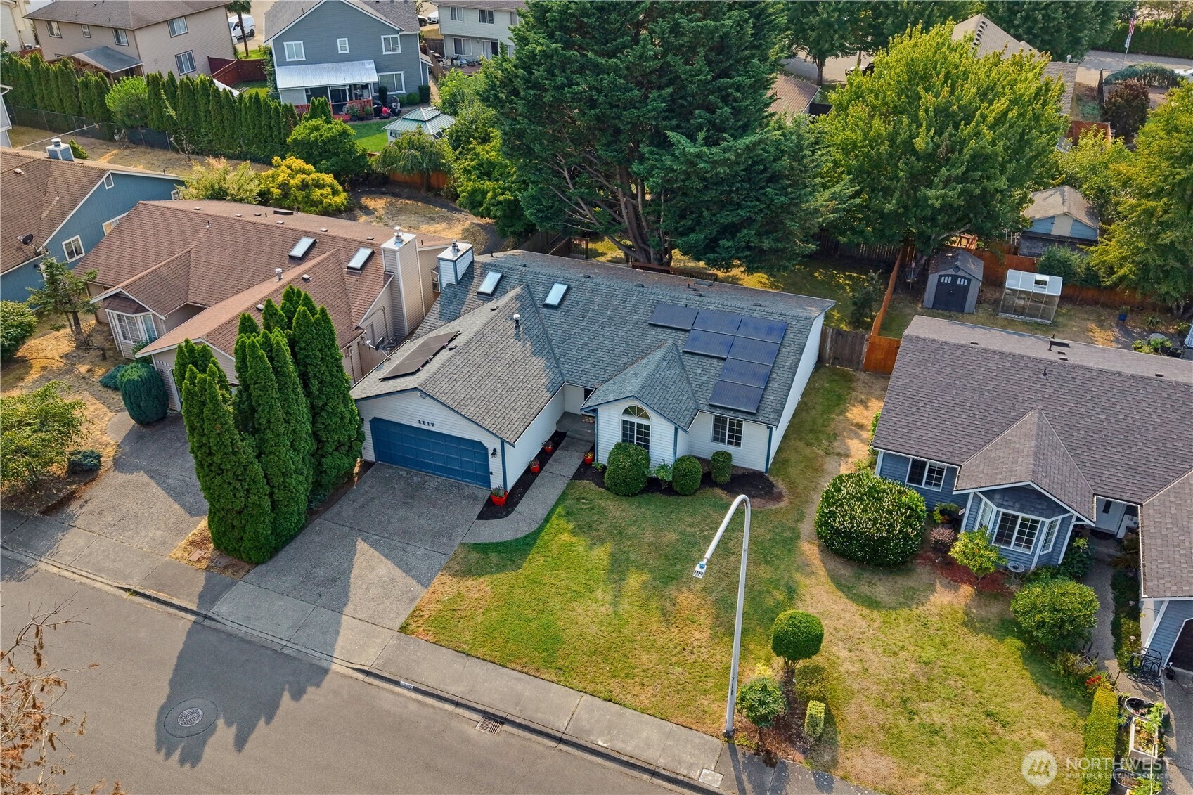 1217 E Street Property Photo 3