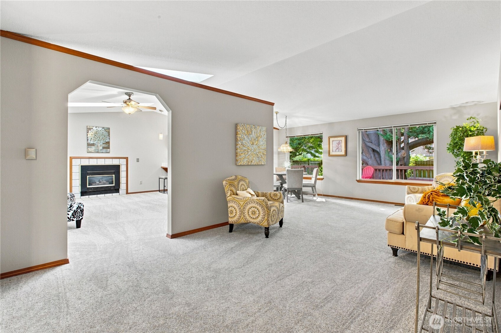 1217 E Street Property Photo 4