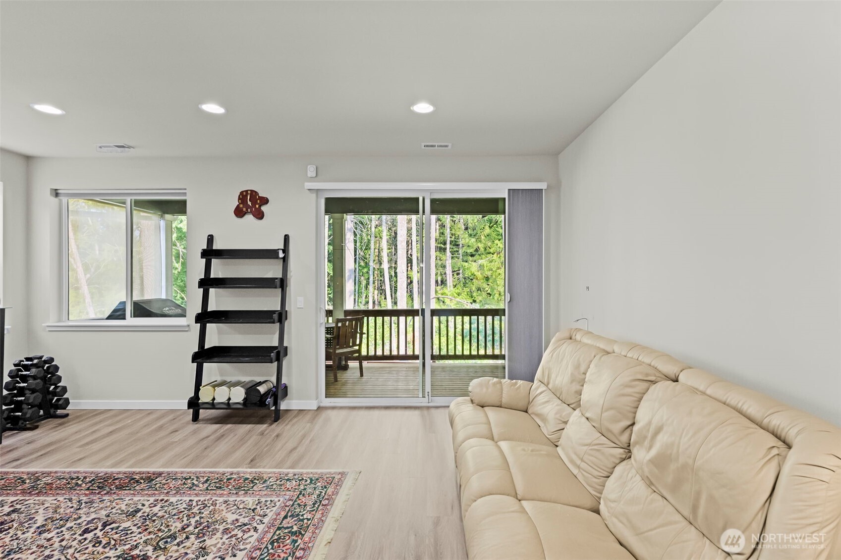 4956 Castleton Road Property Photo 9