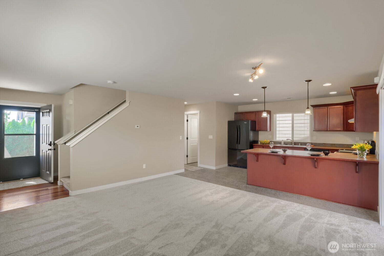 2405 192nd Place Property Photo 4