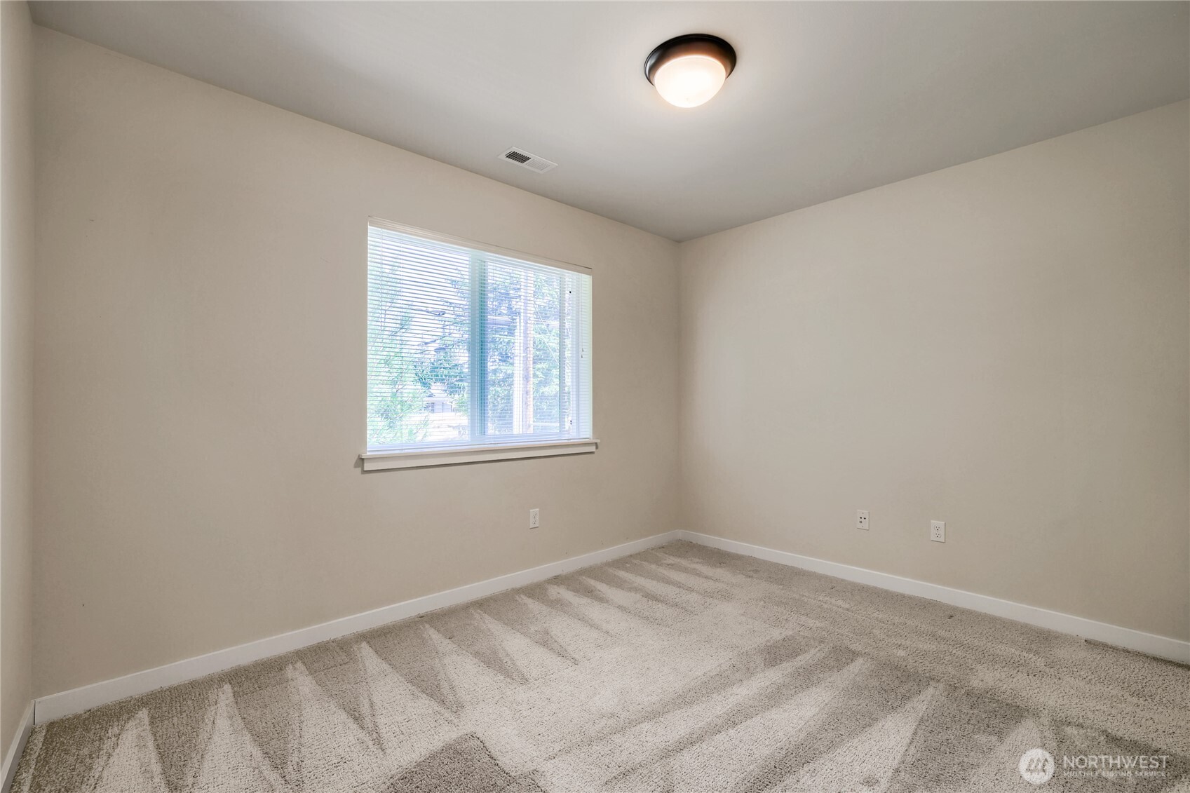 2405 192nd Place Property Photo 16