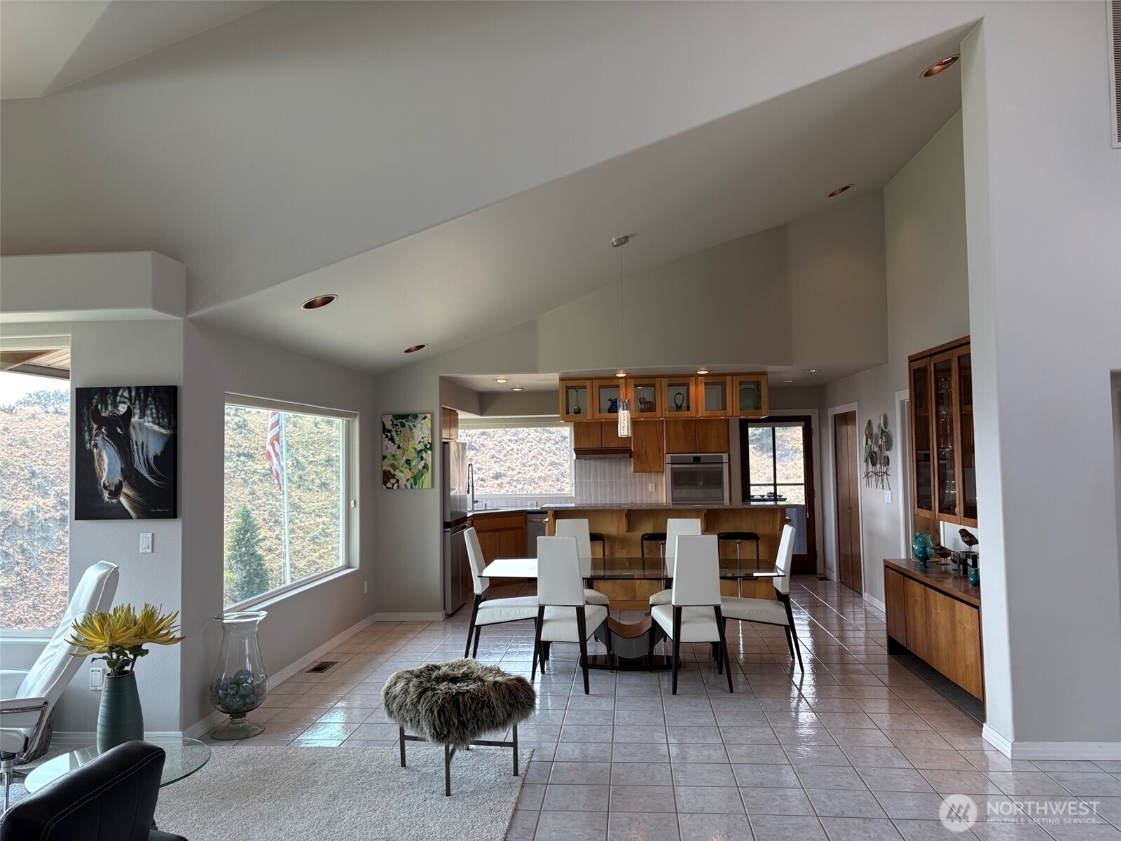 522 Hillcrest Circle Drive Property Photo 7