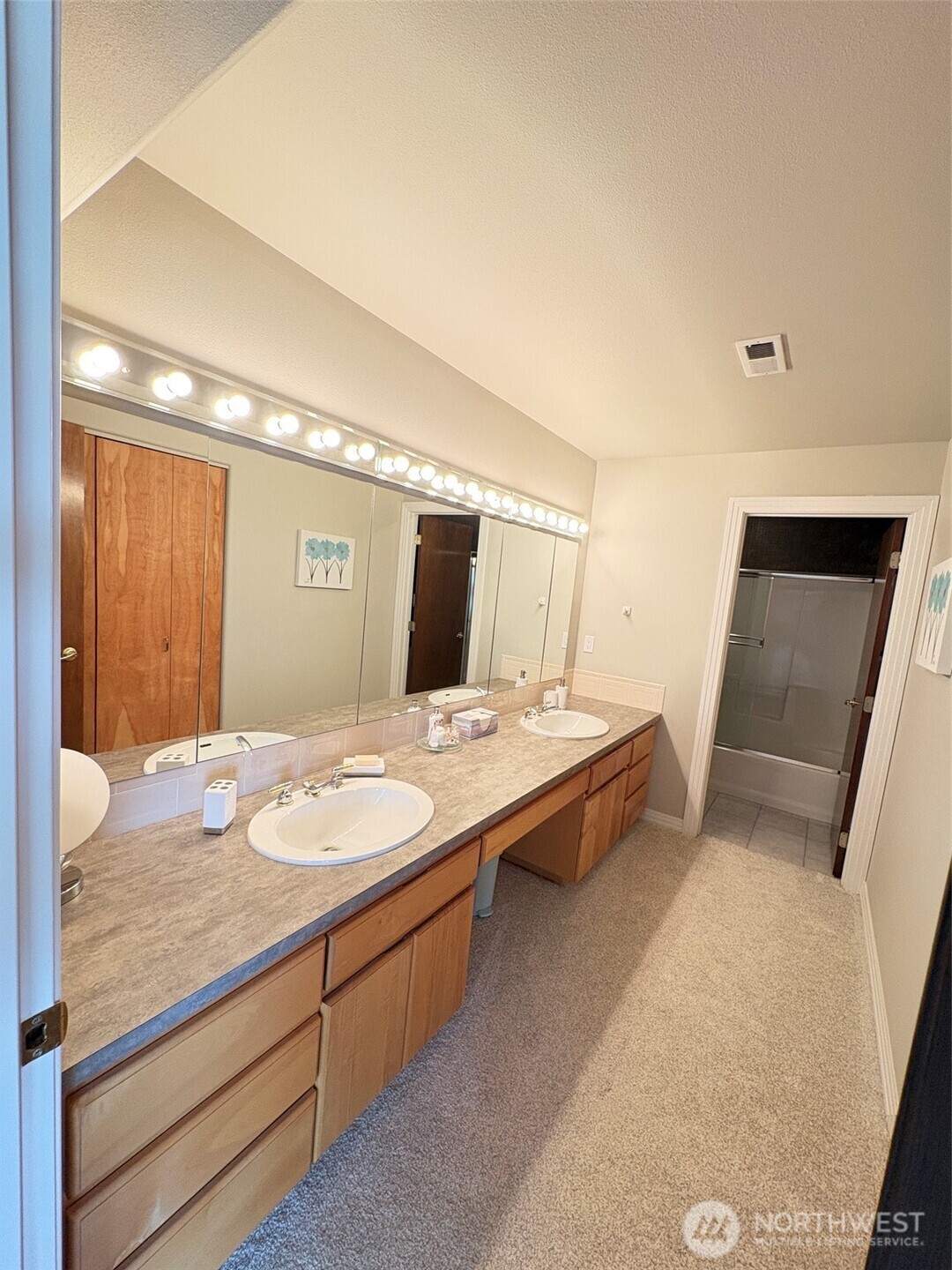 522 Hillcrest Circle Drive Property Photo 27