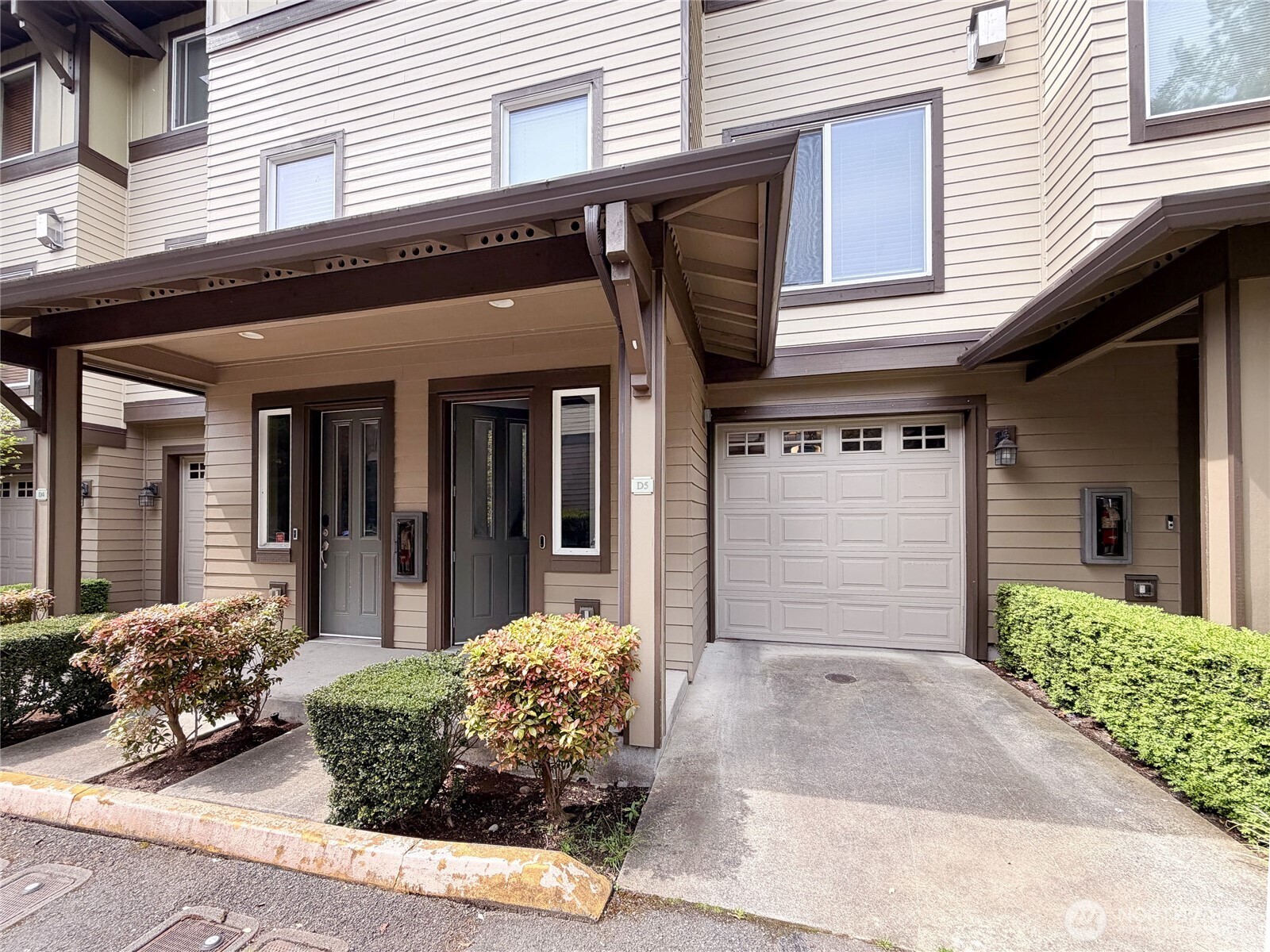 2115 201st Place D5 Property Photo 1