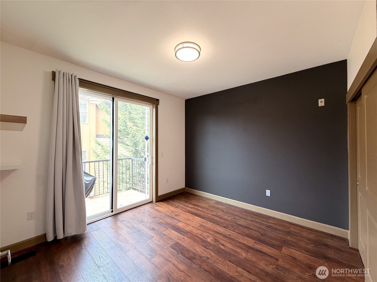 2115 201st Place D5 Property Photo 10