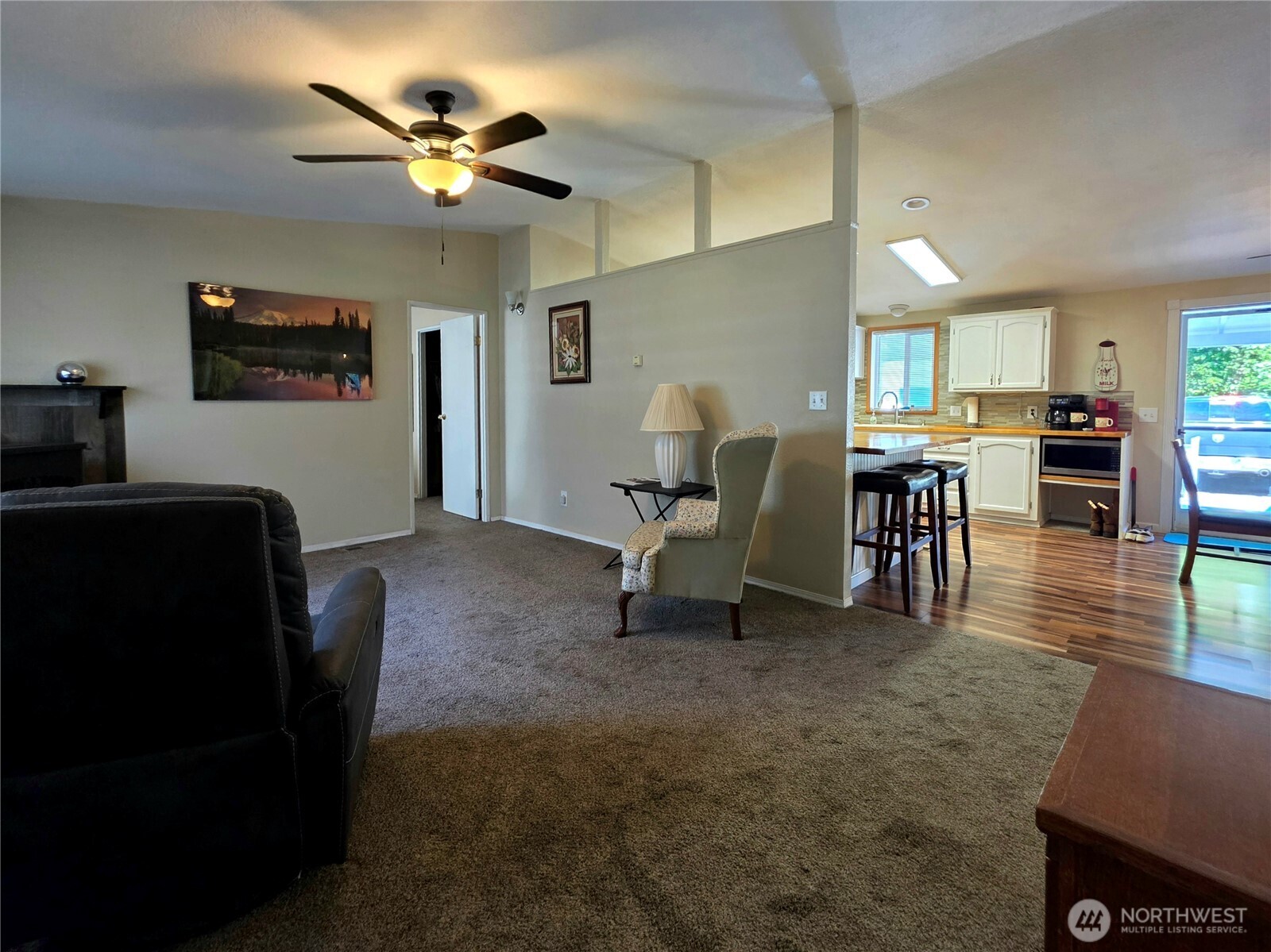 521 Central Avenue Property Photo 5