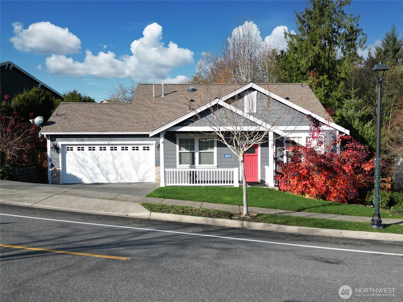 4541 E Broadway Street Property Photo 1