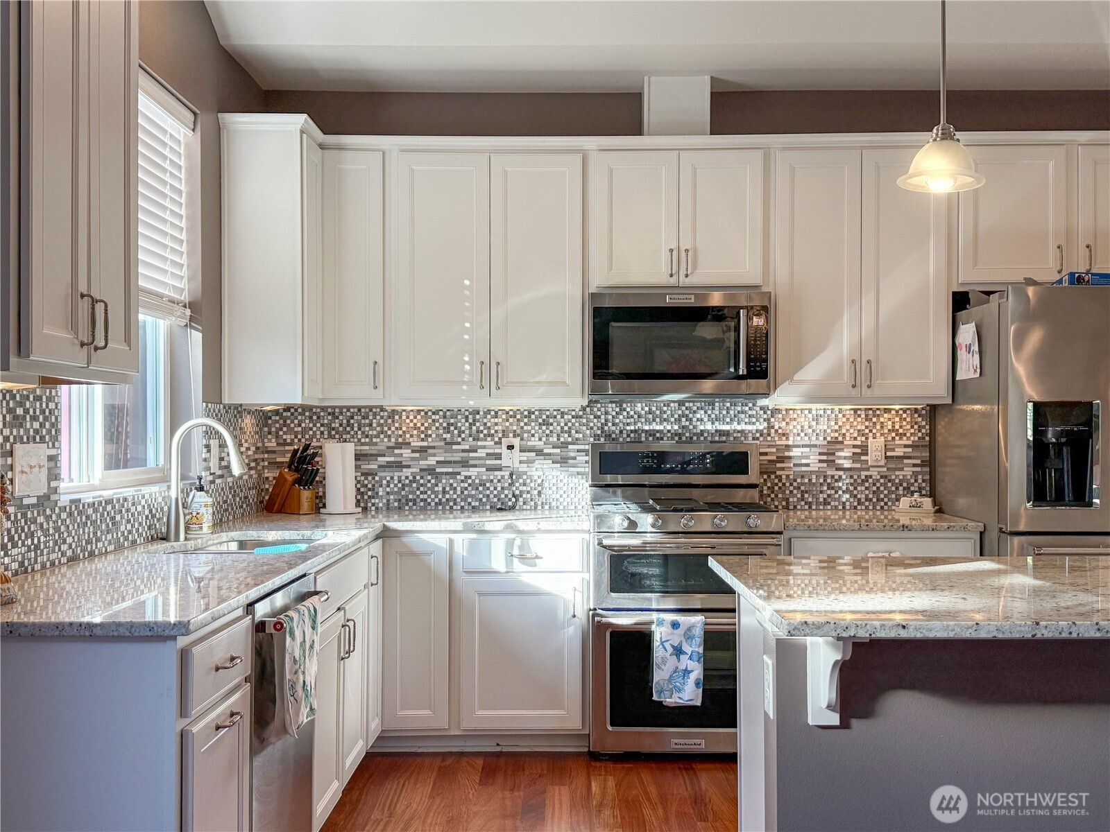 4541 E Broadway Street Property Photo 10
